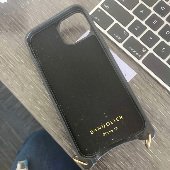 Bandolier Mila MagSafe + expanded pouch - Picture 7 of 14